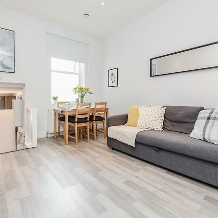 Welcomestay Clapham Junction 2 Bedroom Apartment ロンドン エクステリア 写真