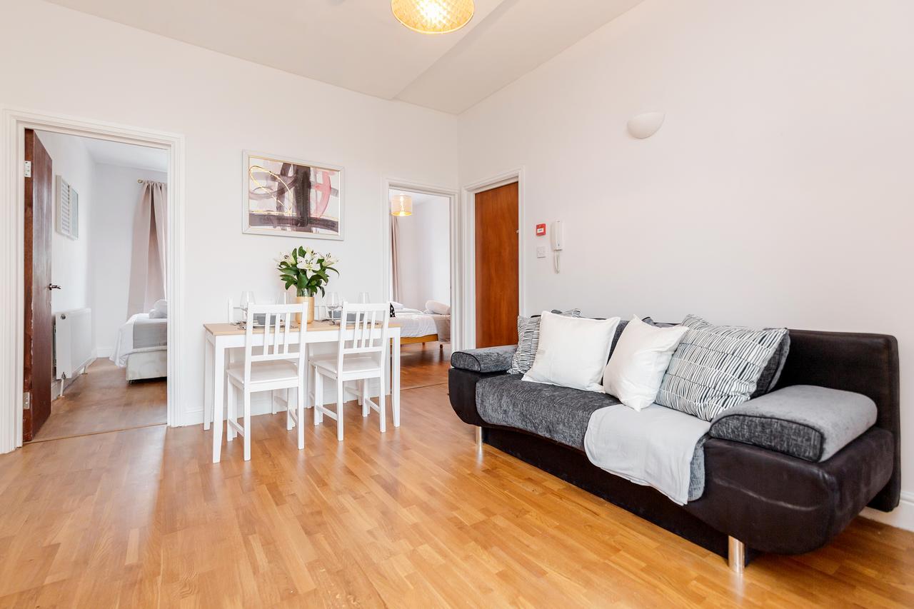 Welcomestay Clapham Junction 2 Bedroom Apartment ロンドン エクステリア 写真