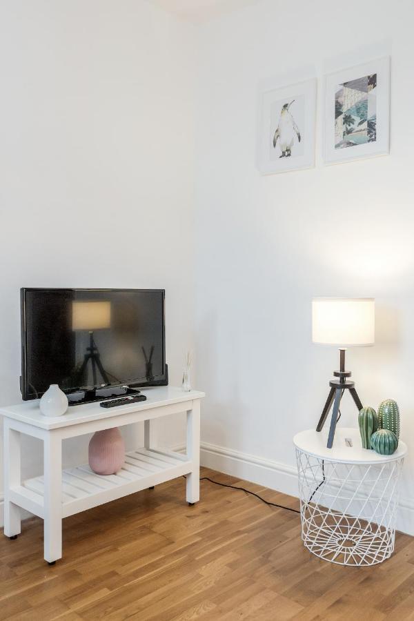 Welcomestay Clapham Junction 2 Bedroom Apartment ロンドン エクステリア 写真
