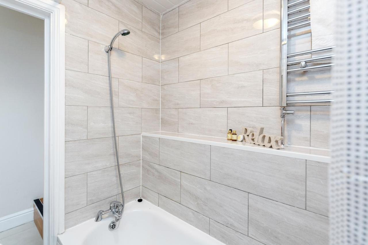 Welcomestay Clapham Junction 2 Bedroom Apartment ロンドン エクステリア 写真